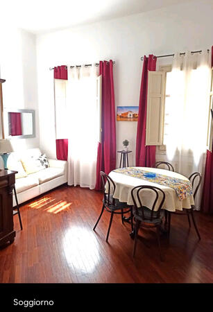 Living room (smart tv, free wifi)
